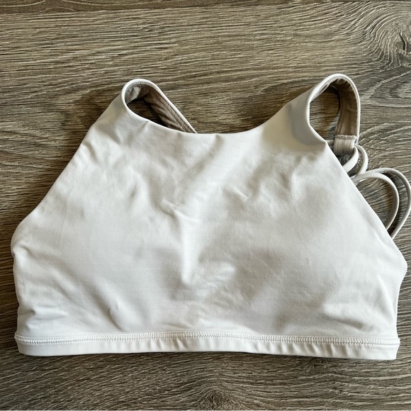 Lululemon Free to be - Wild High Neck, Light Support A/B Cups, White - Picture 6 of 11